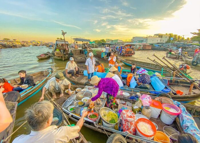 kinh-nghiem-di-cho-noi-cai-rang-tu-tuc-chi-tiet-nhat-1649950411